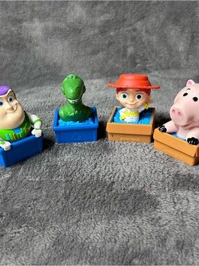 Toy Story 3 Woody's Run Around Roundup Replacements parts Buzz Jessie Hamm Rex